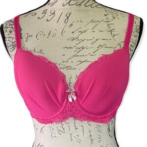 Victoria’s Secret Dream Angels Pink Lace Trim Bra Size 34D